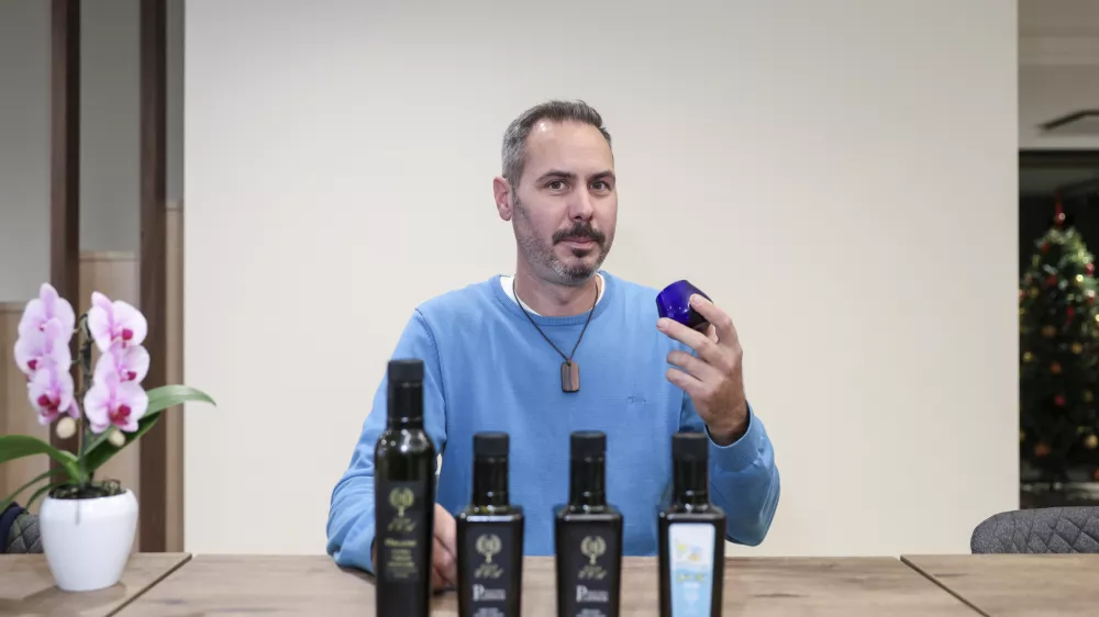 - 12.12.2024 - Timon Brata&scaron;evec, oljkar//FOTO: Jaka Gasar