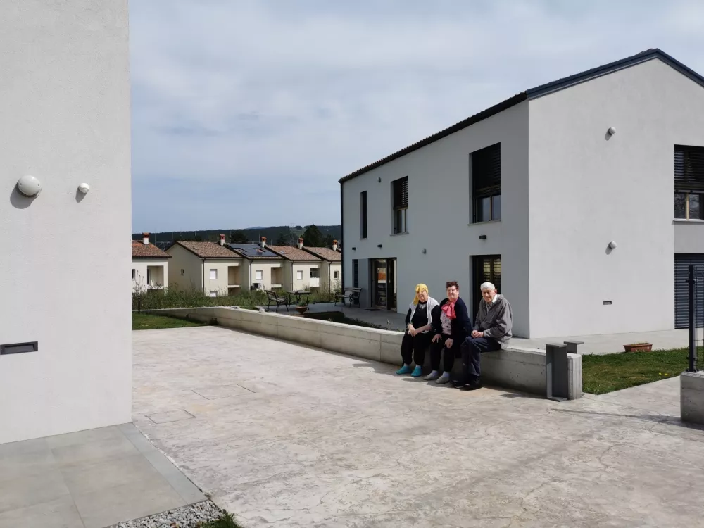 Dom na Krasu, stanovanjska skupina, Divača, osebe s težavami v du&scaron;evnem zdravju, deinstitucionalizacija