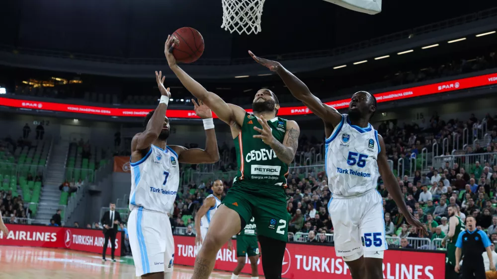 - Jones Devante,- 18.12.2024. - Ko&scaron;arka Cedevita Olimpija - T&uuml;rk Telekom v 12. krogu evropskega pokala. //FOTO: Bojan Velikonja