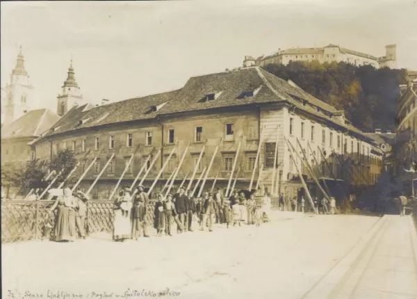 Ljubljanski potres leta 1895 je bil ru&scaron;ilni potres v Ljubljani na velikonočno nedeljo, 14. aprila. / Foto: Cc