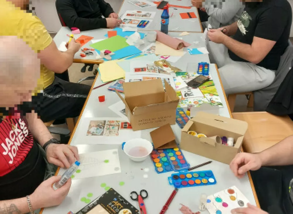 Izdelovanje vo&scaron;čilnic. Foto: URSIKS