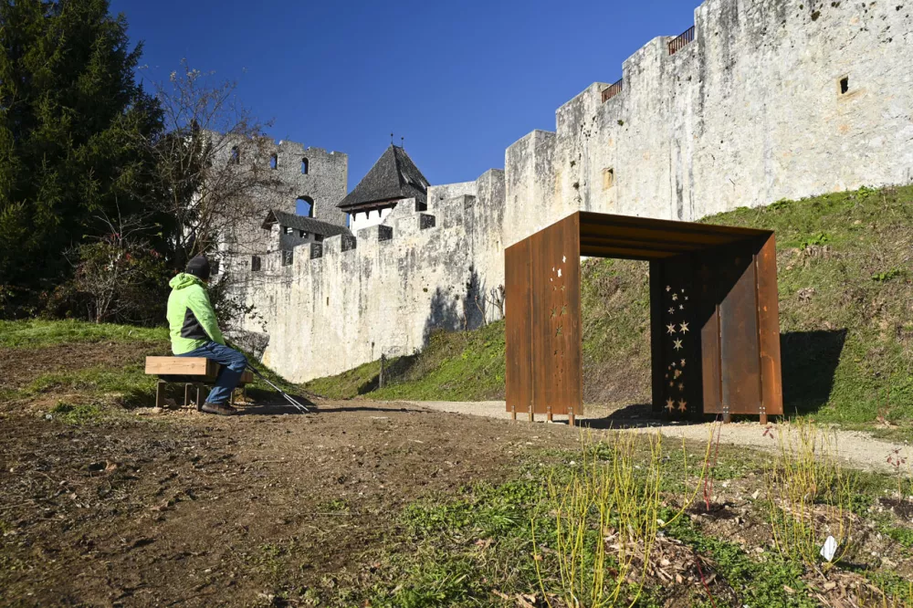 Počitek na grajski poti / Foto: Franci Horvat