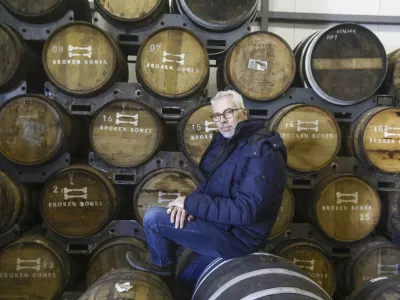 Bo&scaron;tjan Maru&scaron;ič24.12.2024 - destilarna Broken Bones - viski - whisky - FOTO: LUKA CJUHA