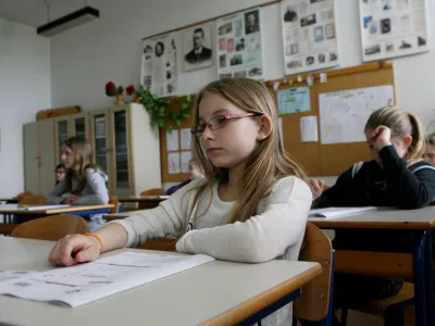 Novo leto bo prineslo obvezno nacionalno preverjanje znanja tudi za tretje&scaron;olce. Fotografija je simbolična. Foto: Tomaž Skale&nbsp;