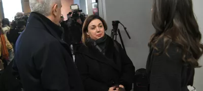 Mama strelca (na sliki) se zagovarja s prostosti, oče pa je priprt. F Pixsell