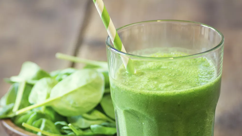 Spinach smoothie, zeleni smuti, &scaron;pinača