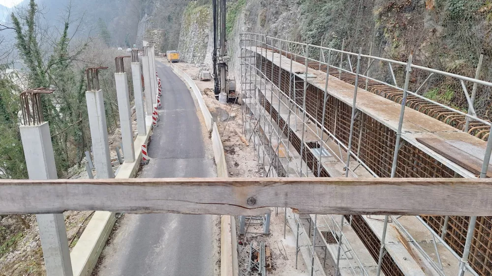 o gradnji galeriji &Scaron;KLENDROVEC, med Litijo in Zagorjem Arhiv DRSI