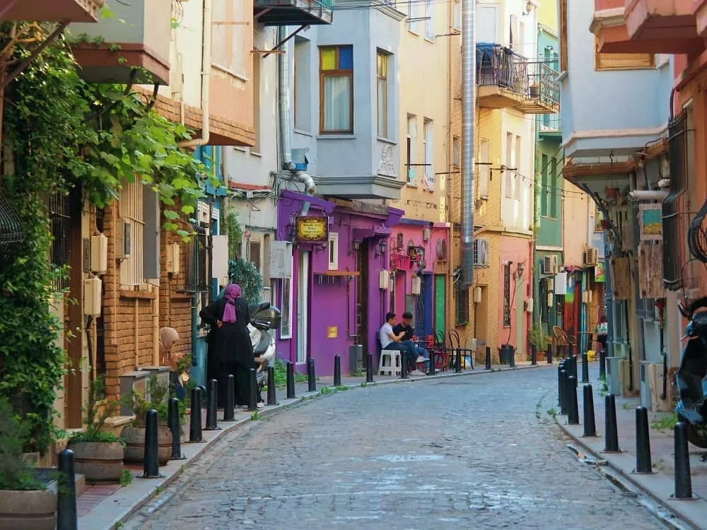 Morda so najbolj prepoznaven simbol Balata pisane lesene hi&scaron;e.