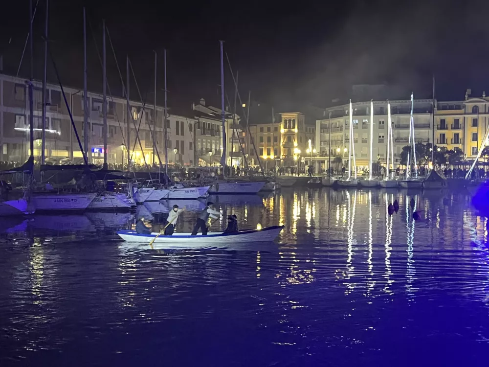 VarvuoleSpomin na grade&scaron;ko legendo, ki prihaja iz morja.