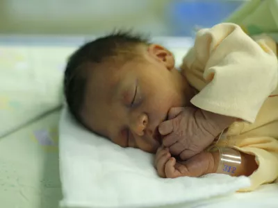 Porodni&scaron;nica Ljubljana, oddelek intenzivne nege - nedono&scaron;enček//FOTO: Jaka Adamič