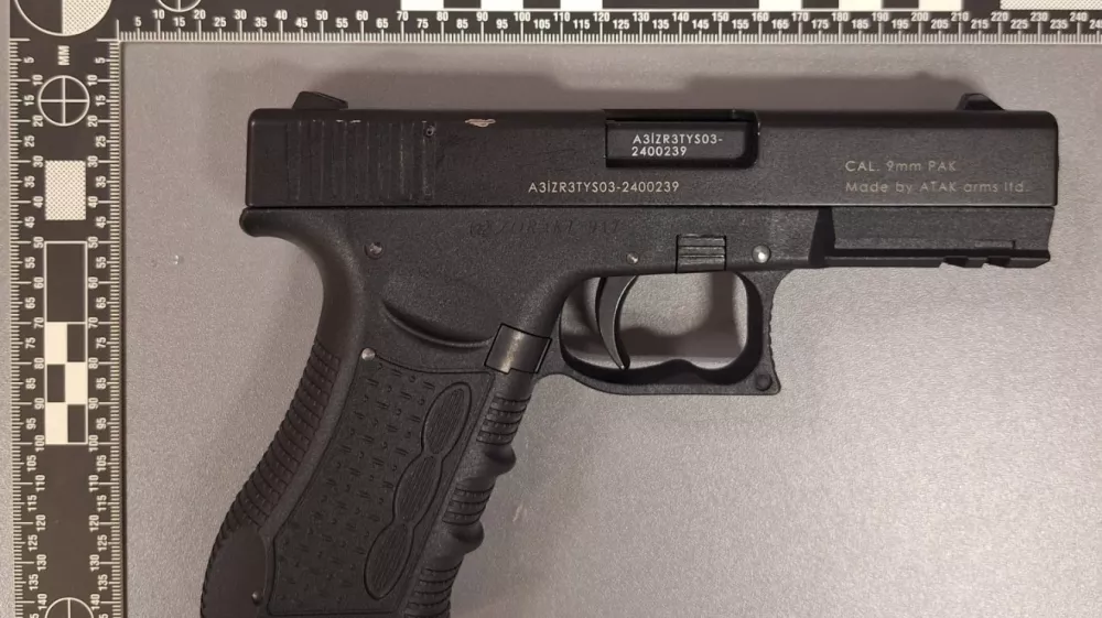 pi&scaron;tola metlika pla&scaron;ilna pi&scaron;tola zaseg