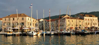 Stari Grad na otoku Hvar bo gostil 4. festivalu morja in mornarjev - Dnevi v zalivu 2022. F Mitja Zupančič