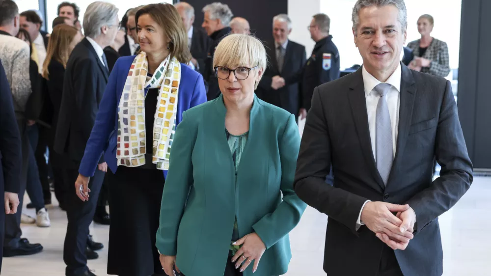 V drugi polovici januarja bo posku&scaron;ala predsednica republike Nata&scaron;a Pirc Musar s poslanskimi skupinami uskladiti predloga za imenovanje novega guvernerja Banke Slovenije in varuha človekovih pravic. Foto: Jaka Gasar