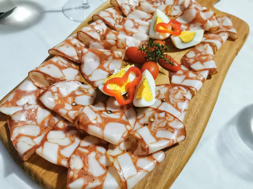 &Scaron;pehovka, Gostilna pri Zgornjem Kirnu