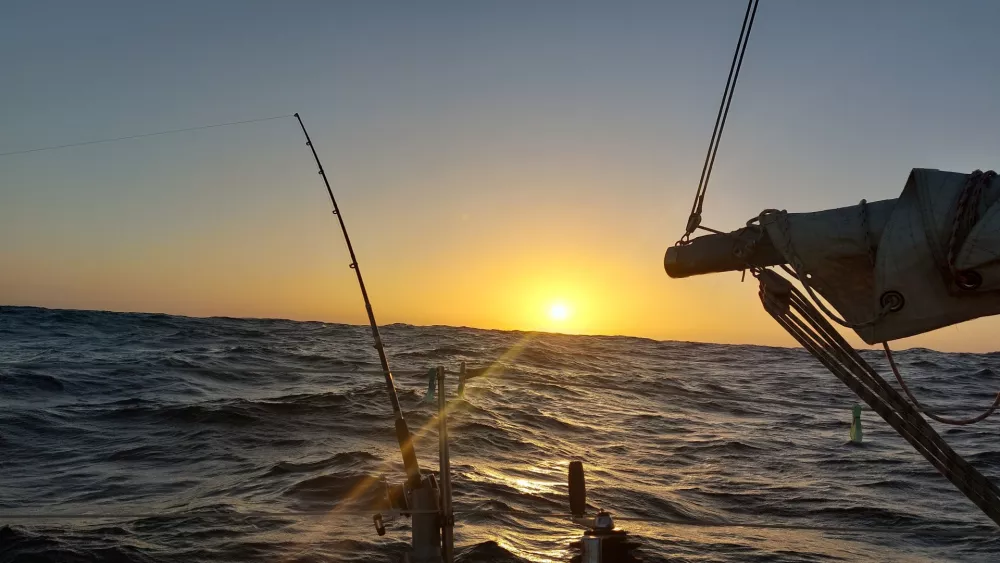 Večerno vzdu&scaron;je na jadrnici. Foto: osebni arhiv Matica Jezer&scaron;ka