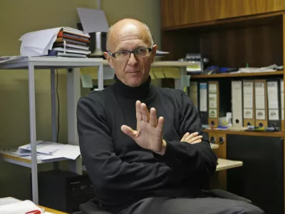 Gregor Pečan, ravnatelj Gimnazije in srednje &scaron;ole Kočevje, je povedal, da o dogajanju &scaron;e ni bil obve&scaron;čen. Foto: Tomaž Skale&nbsp;