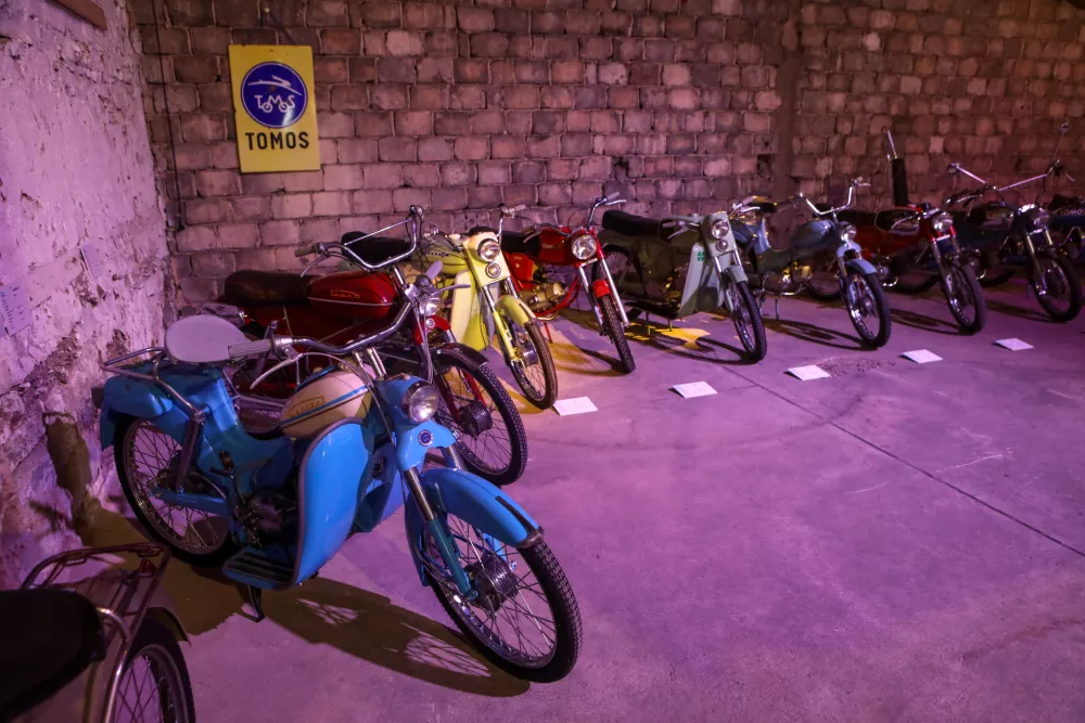 - 19.03.2021 - Koper - Razstava TOMOS - predstavitev razvojne dejavnosti in dosežke edine slovenske tovarne motornih koles Tomos iz Kopra..//FOTO. Luka Cjuha.