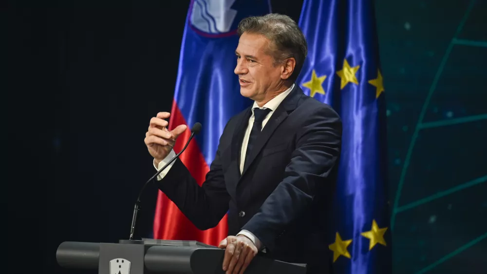 Robert Golob10.01.2025 Slovesnost v organizaciji ministrstva za gospodarstvo, turizem in &scaron;port ob vstopu Slovenije v polnopravno članstvo Evropske vesoljske agencije (ESA), Center Noordung, VitanjeFOTO: Nik Erik Neubauer