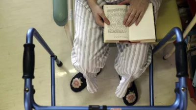 Novost v aktualnih osnutkih je dalj&scaron;e obdobje pristojnosti osebnega zdravnika. Ideje o zamejevanju trajanja bolni&scaron;kih odsotnosti so se po drugi strani pojavljale tudi v preteklih mandatih, a so si oblasti doslej vedno znova premislile. Foto: Jaka Gasar&nbsp;