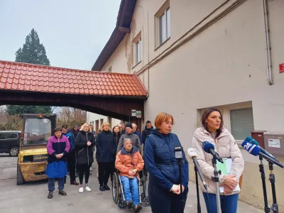 Sedem dni po potrjeni likvidaciji &scaron;kofjelo&scaron;kega invalidskega podjetja CSS je usoda 41 zaposlenih &scaron;e vedno negotova. Foto: Tina Jereb