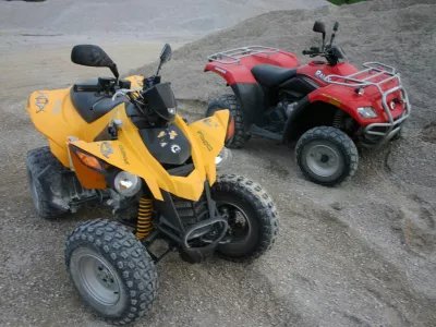 can-am quadi &scaron;tirikolesniki