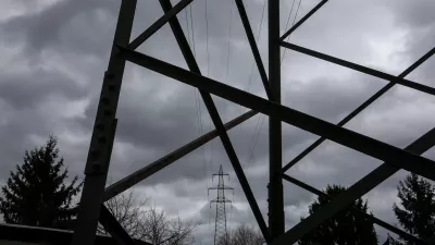 Tistemu, ki je v tekoči sezoni s prilagoditvijo porabe zmanj&scaron;al odjemno moč, se bo to na položnici poznalo &scaron;ele naslednjo sezono, zato agencija razmi&scaron;lja o sprotnem obračunu na podlagi dejanskih moči. Foto: Bojan Velikonja