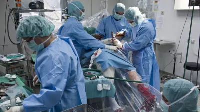 Kak&scaron;no bo dejansko povi&scaron;anje plač v zdravstvu, &scaron;e vedno ni znano. Jasno pa je, da se dvig pri prilivih bolni&scaron;nic za zdaj &scaron;e ne bo poznal. Foto: Jaka Gasar&nbsp;