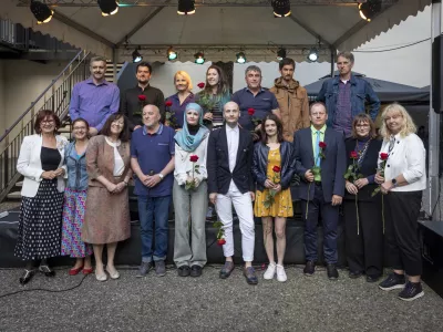 Pesni&scaron;ki turnir združuje tako ugledna imena poezije kot nadarjene pesnike in pesnice, ki se &scaron;e uveljavljajo.
Foto: Bo&scaron;tjan Lah/arhiv Pesni&scaron;kega turnirja