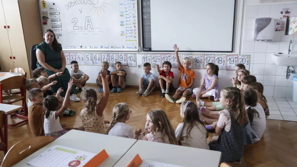V vrtcih in &scaron;olah zahtevajo ustreznej&scaron;e vrednotenje dela pomočnikov ravnateljev. Fotografija je simbolična. Foto: Jaka Gasar