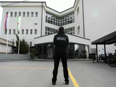 10.04.2024 -O&scaron; Bičevje, varovanje, varnostnikFoto: Tomaž Skale