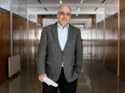 - 03.04.2018 - red. prof. dr. Bogomir Kovač, ekonomist - redni profesor na Ekonomski fakulteti v Ljubljani - //FOTO: Luka Cjuha.