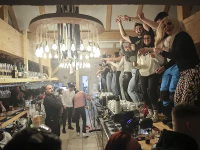 - 01.02.2025 - Apres ski zabava, Krvavec - smučanje, zabava, glasba, ples, veselje, smuči&scaron;če//FOTO: Jaka GasarOPOMBA: ZA OBJEKTIV - REPORTAŽA