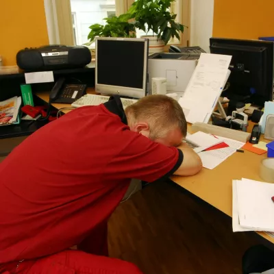 Spanje na delovnem mestu