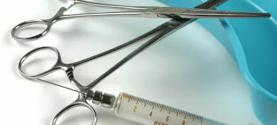 operacija injekcija škarje kirurgija