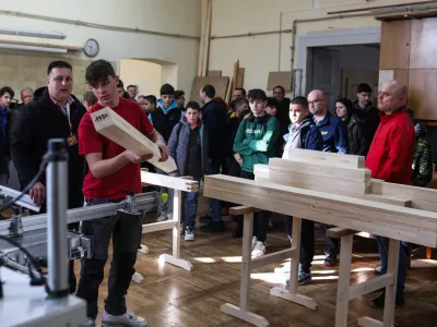 - &Scaron;olski center Ljubljana, Srednja &scaron;ola za lesarstvo.-16.02.2024. Informativni dan za srednje &scaron;ole 2024. //FOTO: Bojan Velikonja