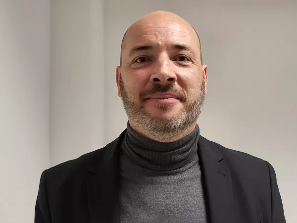 Đani Begić, vodja službe varnosti pri banki Intesa Sanpaolo, spletne prevare / Foto: Katja Gle&scaron;čič