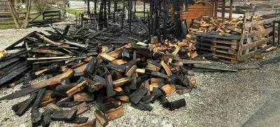 Ogenj je uničil delavnico in povzročil za več deset tisoč evrov škode. Foto: Slovenija Eco Resort