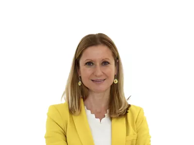 Tina JerebZA ONLINE - Redakcija Dnevnik 2024 - portreti za komentarje in kolumne - kolumnisti - komentatorji &ndash; novinarji - //FOTO: Tomaž Skale