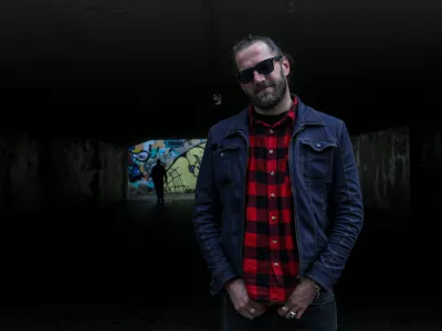 - 15.05.2017 - Matevž &Scaron;alehar - Hamo, pevec, basist, kitarist in frontman zasedbe Hamo & Tribute 2 Love  //FOTO: Jaka Gasar