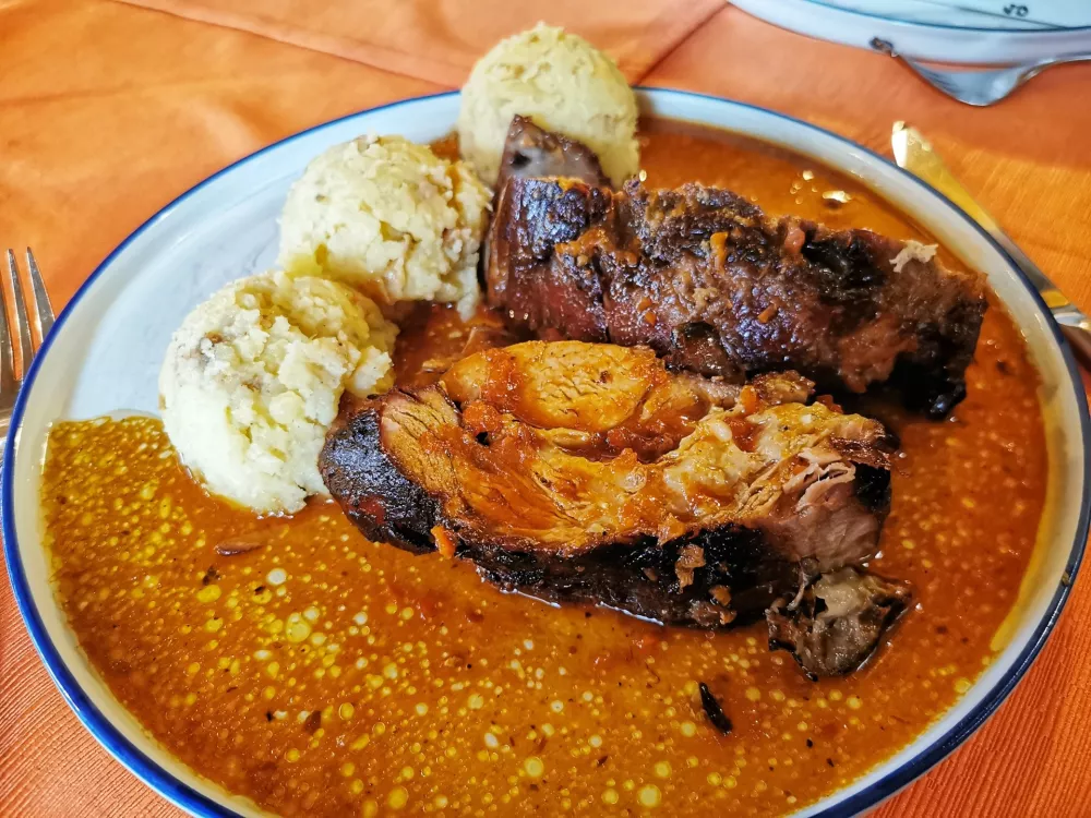 Telečja pečenka / Foto: Miha First