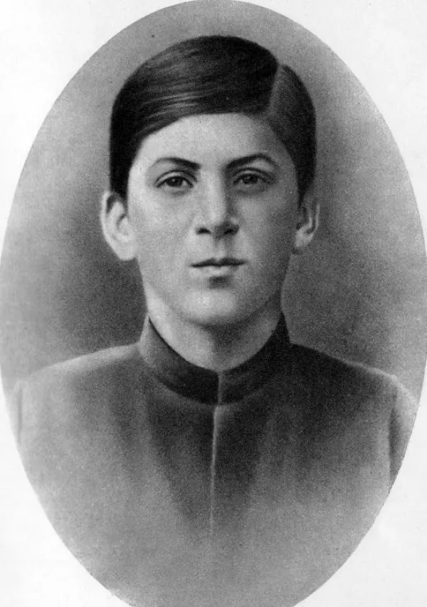 Stalin leta 1894, ko je &scaron;tel 15 let / Foto: Wikipedija / Foto: Wikipedija
