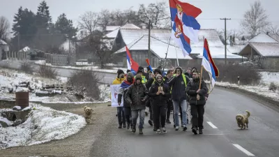 Protestniki pe&scaron;ačijo iz smeri Ni&scaron;a v Kragujevac15.2.2025 - Kragujevac - Srbija - &scaron;tudentski protest - Blokada Kragujevca v podporo &scaron;tudentom Foto: Luka Cjuha
