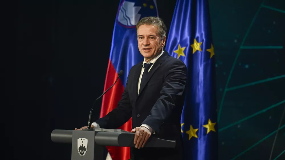 Robert Golob10.01.2025 Slovesnost v organizaciji ministrstva za gospodarstvo, turizem in &scaron;port ob vstopu Slovenije v polnopravno članstvo Evropske vesoljske agencije (ESA), Center Noordung, VitanjeFOTO: Nik Erik Neubauer