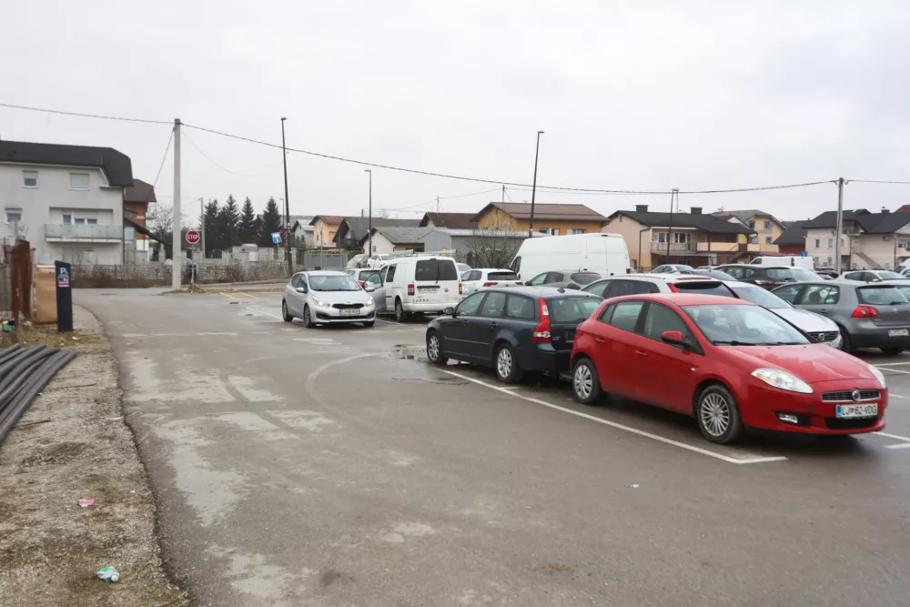  Parkomat MOL. 24.02.2025. Lokacija za Gradbi&scaron;če soseske Rakova jel&scaron;a 3. Foto: Bojan Velikonja 