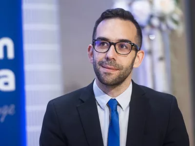 Ljubljana, Austria Trend Hotel.Poslovni zajtrk AmCham Slovenija o izzivih EU v prihodnjih petih letih.Kandidat SMC na evropskih volitvah Gregor Peric.