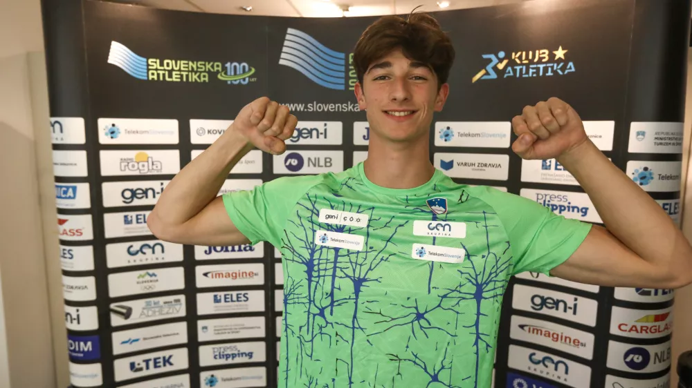 Tomo Ter&scaron;ek30.9.2024 - na sedežu Atletske zveze Slovenije (Letali&scaron;ka 33c, Ljubljana) začne sprejem mladinskih atletskih reprezentanc na čelu s svetovnim prvakom Tomom Ter&scaron;kom. FOTO: LUKA CJUHA