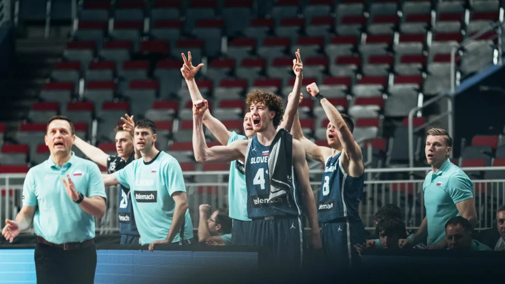 Slovenska ko&scaron;arkarska reprezentanca, Slovenija, Riga