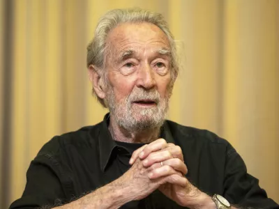 Milko &Scaron;paremblek, hrva&scaron;ki baletni mojster, koreograf, režiser in dramaturg svetovnega slovesa - najstarej&scaron;i &scaron;e aktivni baletni koreograf na svetu - 16.10.2018 - pogovor s plesalcem in režiserjem Milkom &Scaron;paremblekom ob obeležju 100-letnice zasnove poklicnega ljubljanskega baletnega ansambla in baleta v Sloveniji //FOTO: Matjaž Ru&scaron;t