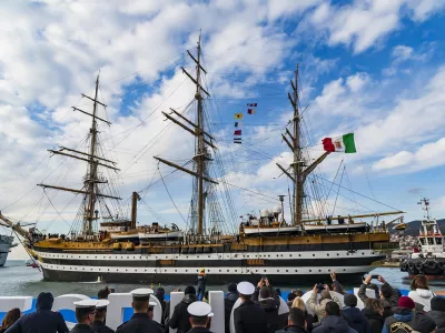 Jadrnica v trža&scaron;kem pristani&scaron;ču / Foto: Profimedia