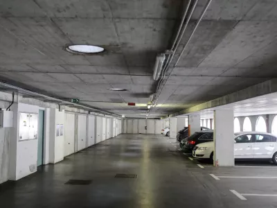 Za nakup garažnega parkirnega prostora je v Ljubljani treba od&scaron;teti od 15.000 do 45.000 evrov. Foto: Jaka Gasar&nbsp;